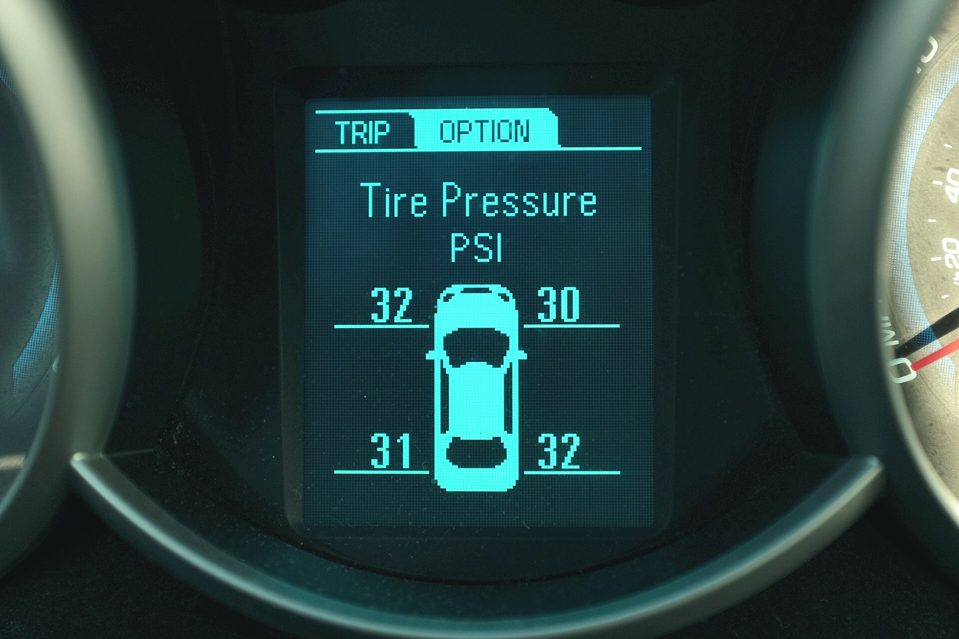 Commercial truck tire with embedded sensor for real-time pressure and temperature monitoring
