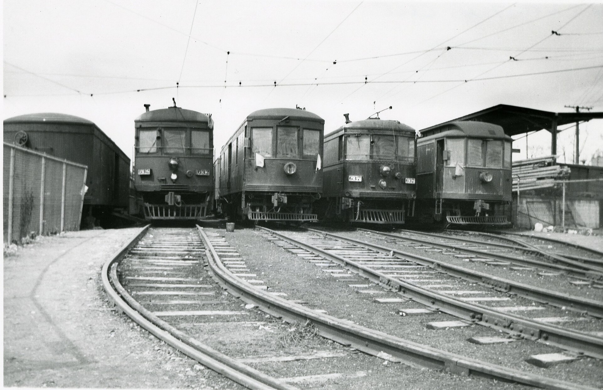Union Pacific and Norfolk Southern locomotives side by side on parallel tracks