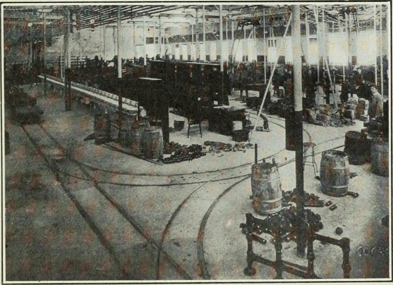ArcBest quarterly performance table showing tonnage, revenue, and shipment metrics for Q1 2026
