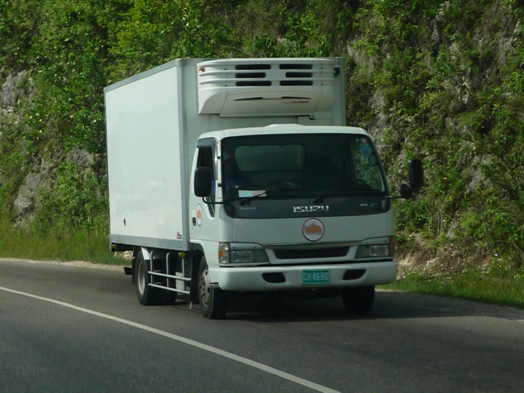 Carrier Transicold Vector 8200 trailer refrigeration unit mounted on a refrigerated trailer
