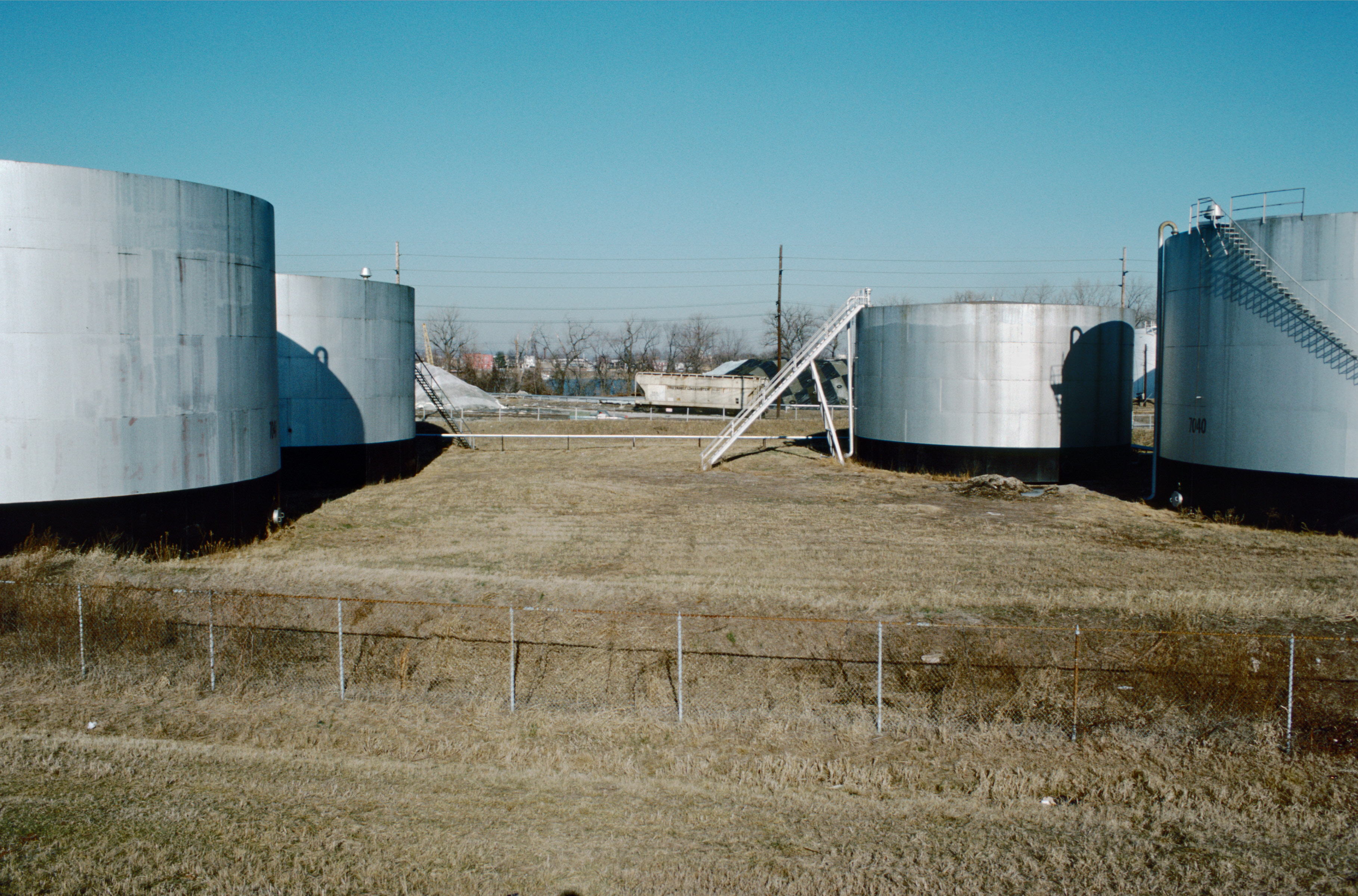 Chart showing weekly U.S. rail carloads and intermodal volume trends for 2026 compared to prior years