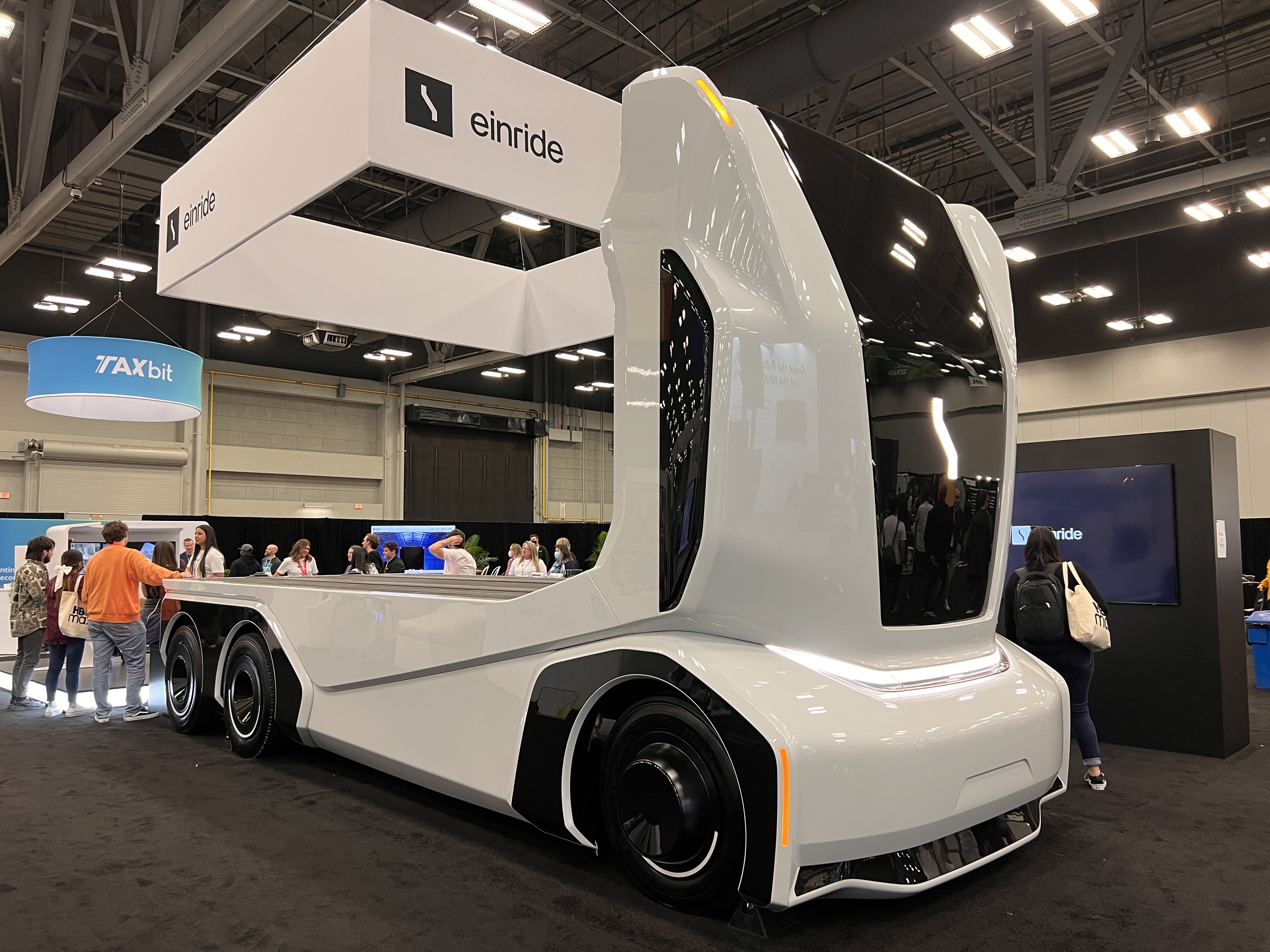 Tesla Semi electric Class 8 tractor on highway